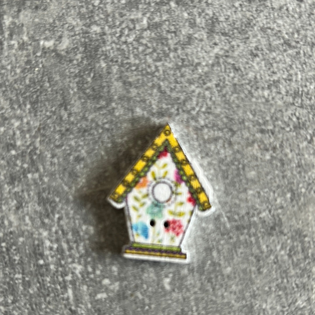 Wooden Birdhouse needle minder