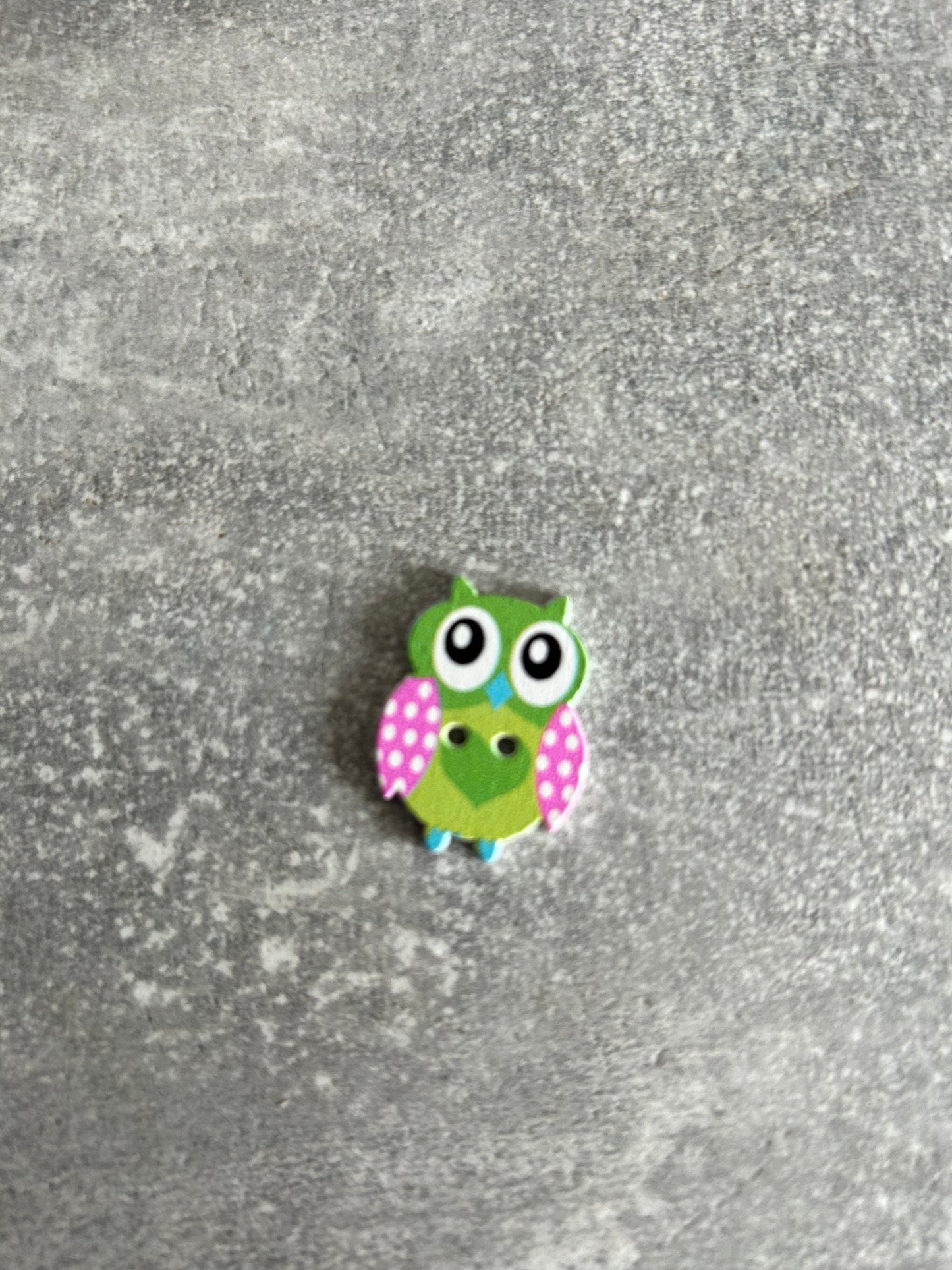 Wooden Owl needle minder