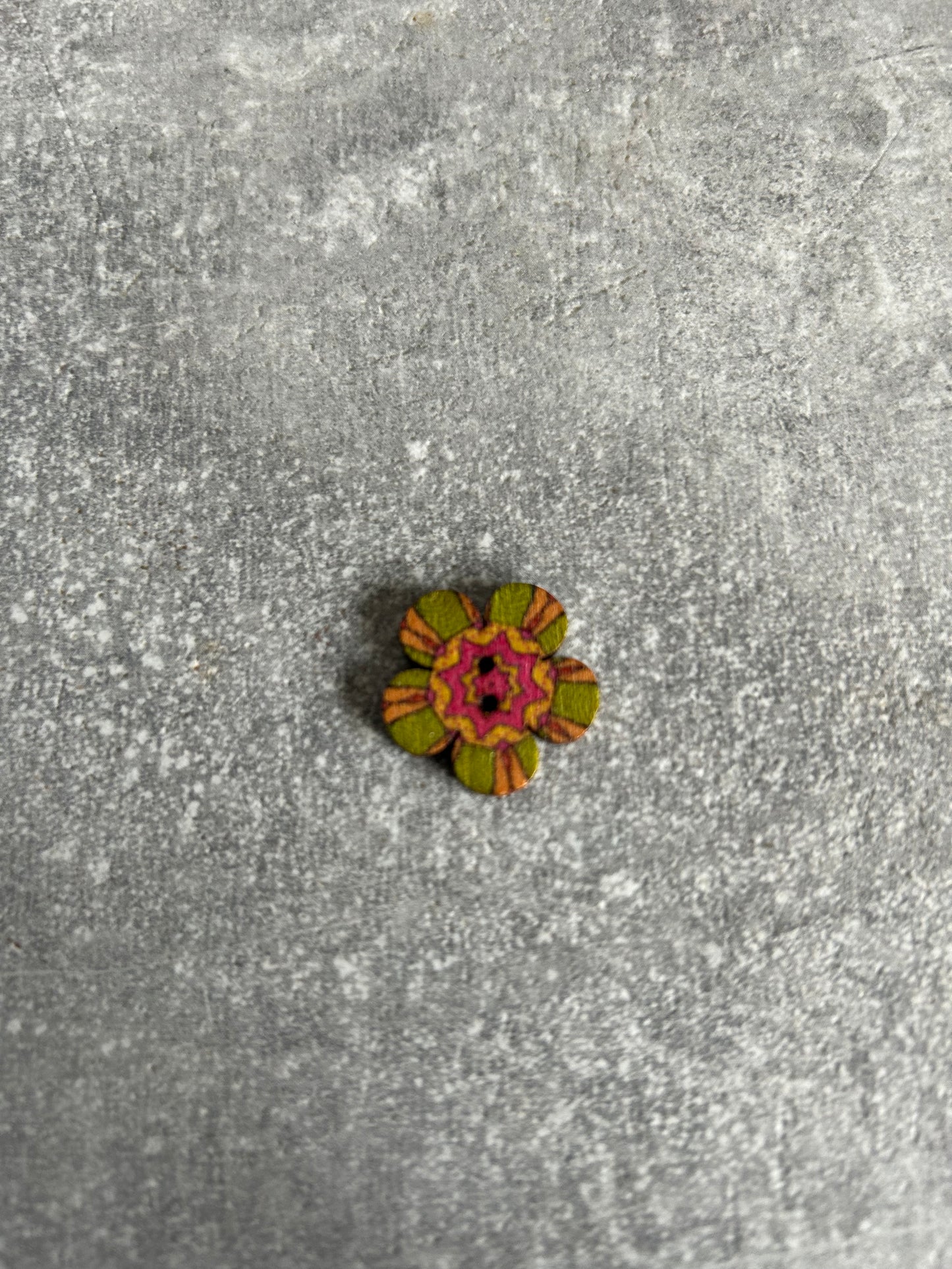 Wooden Flower needle minder