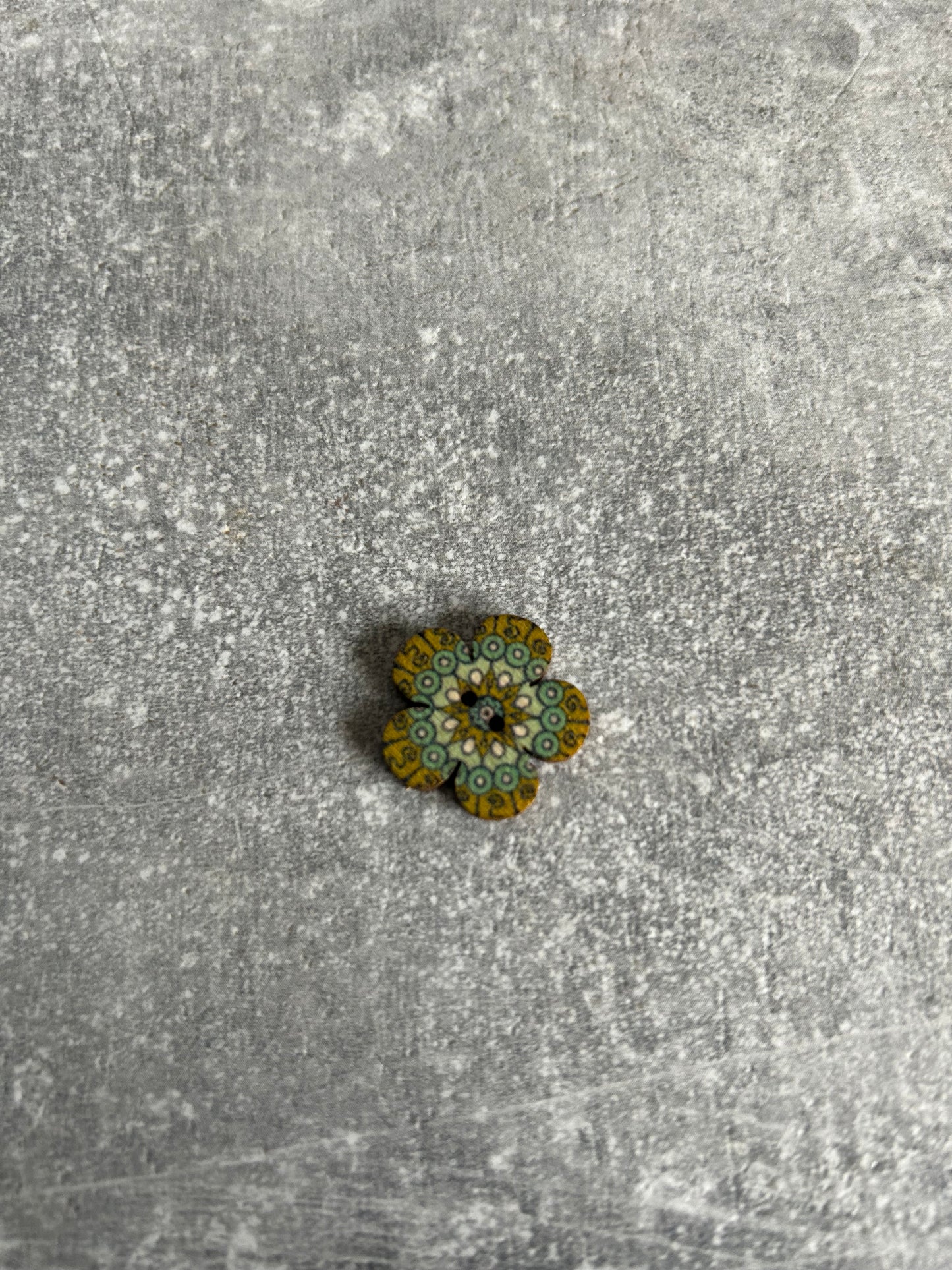Wooden Flower needle minder
