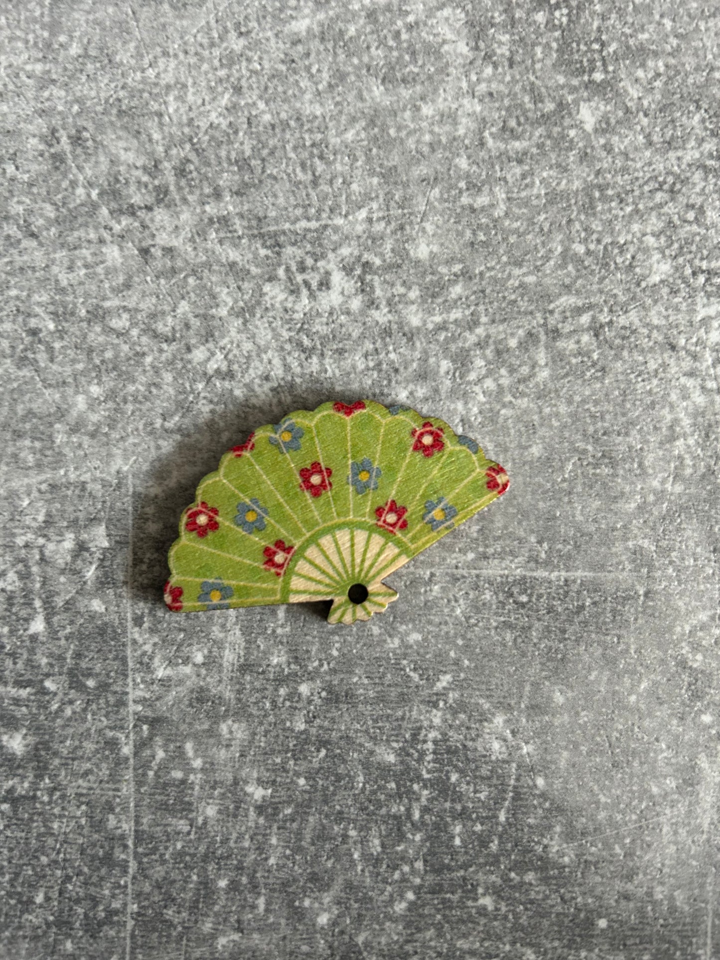Wooden Fan needle minder