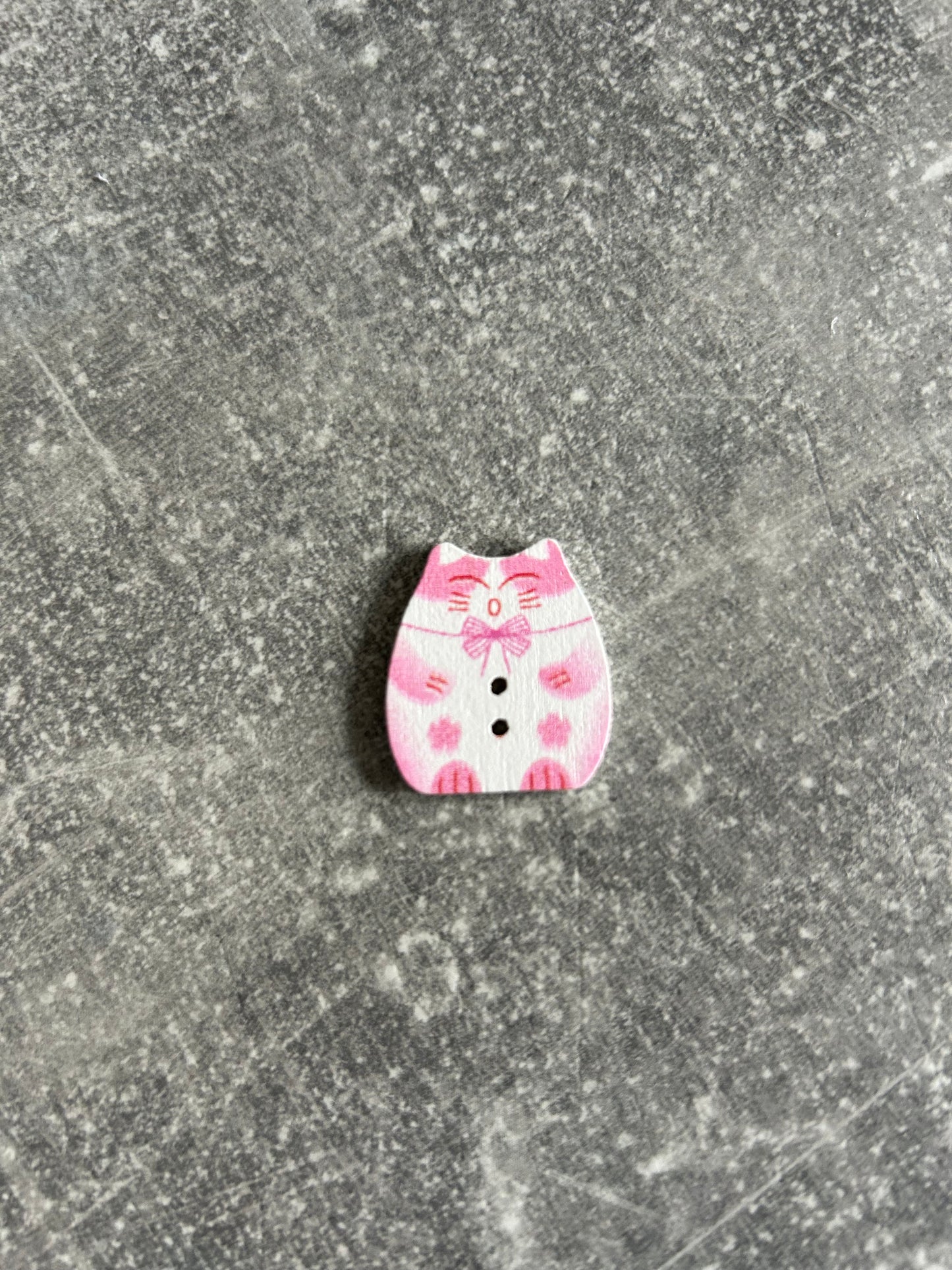 Wooden Fat Cat needle minder