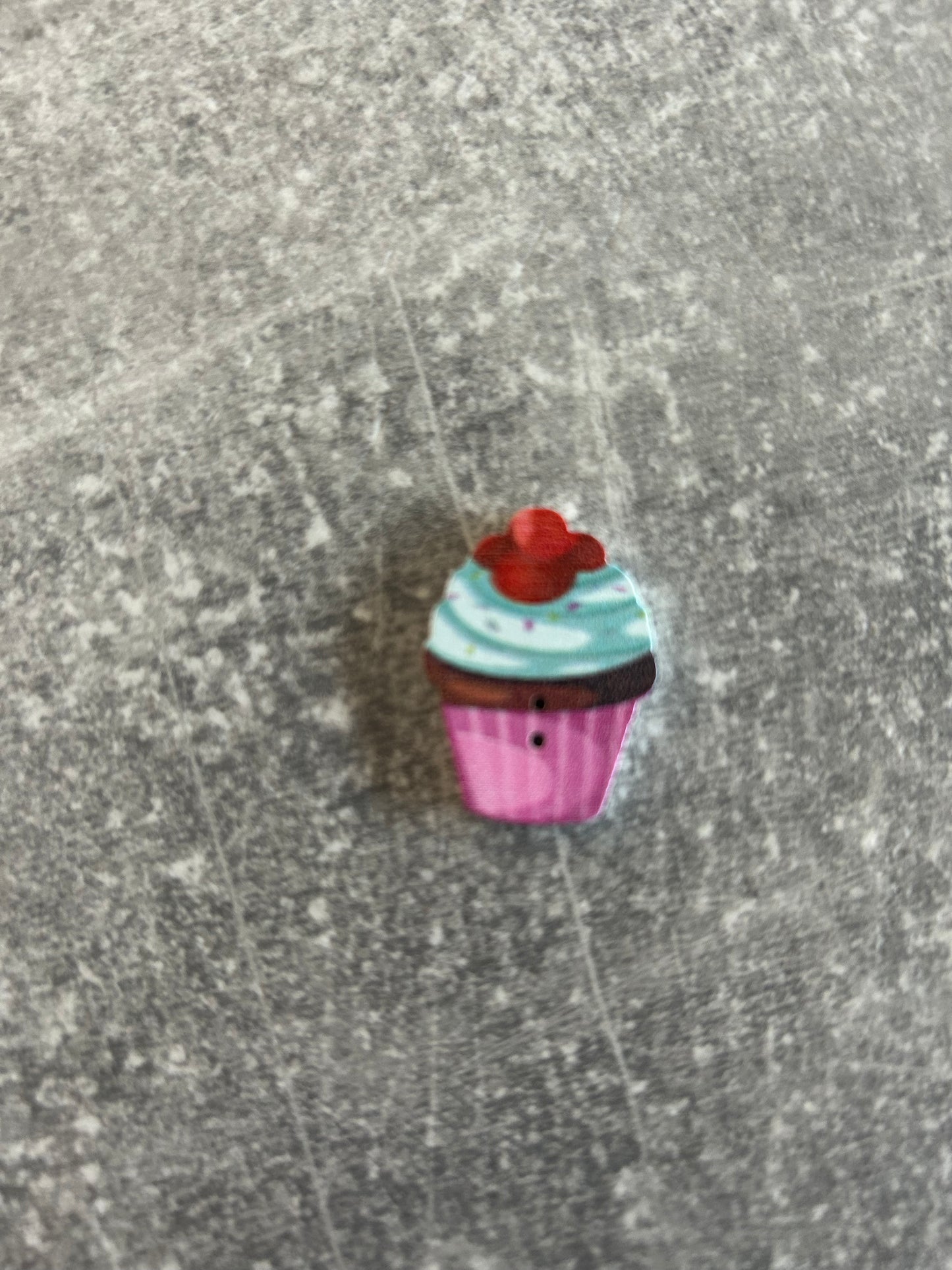 Wooden Cupcake needle minder