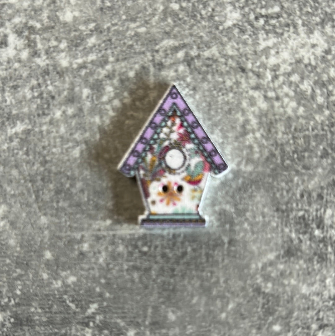 Wooden Birdhouse needle minder