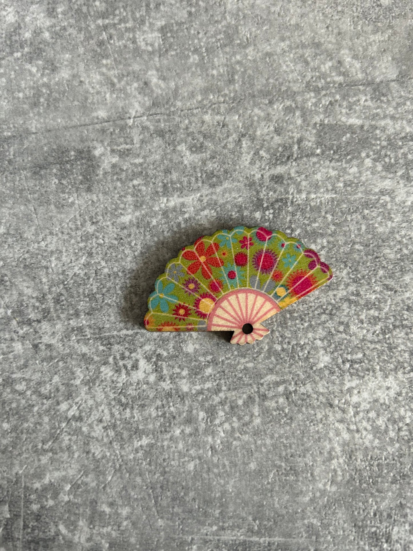 Wooden Fan needle minder