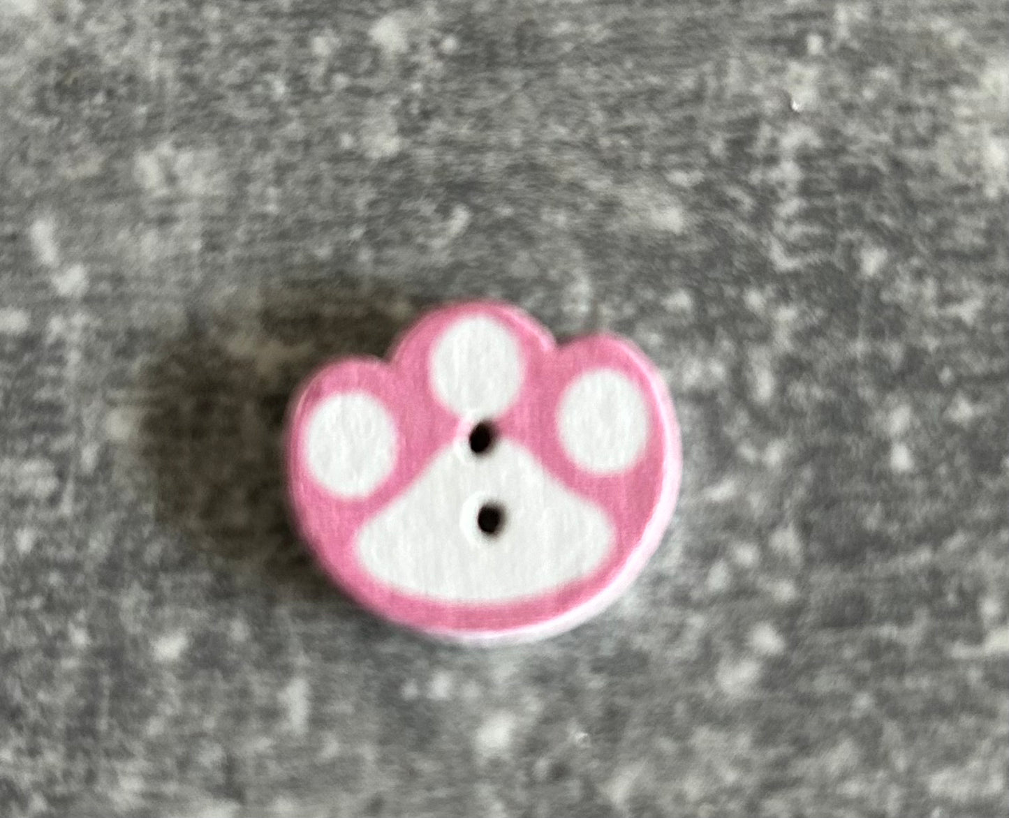 Wooden Paw Print needle minder