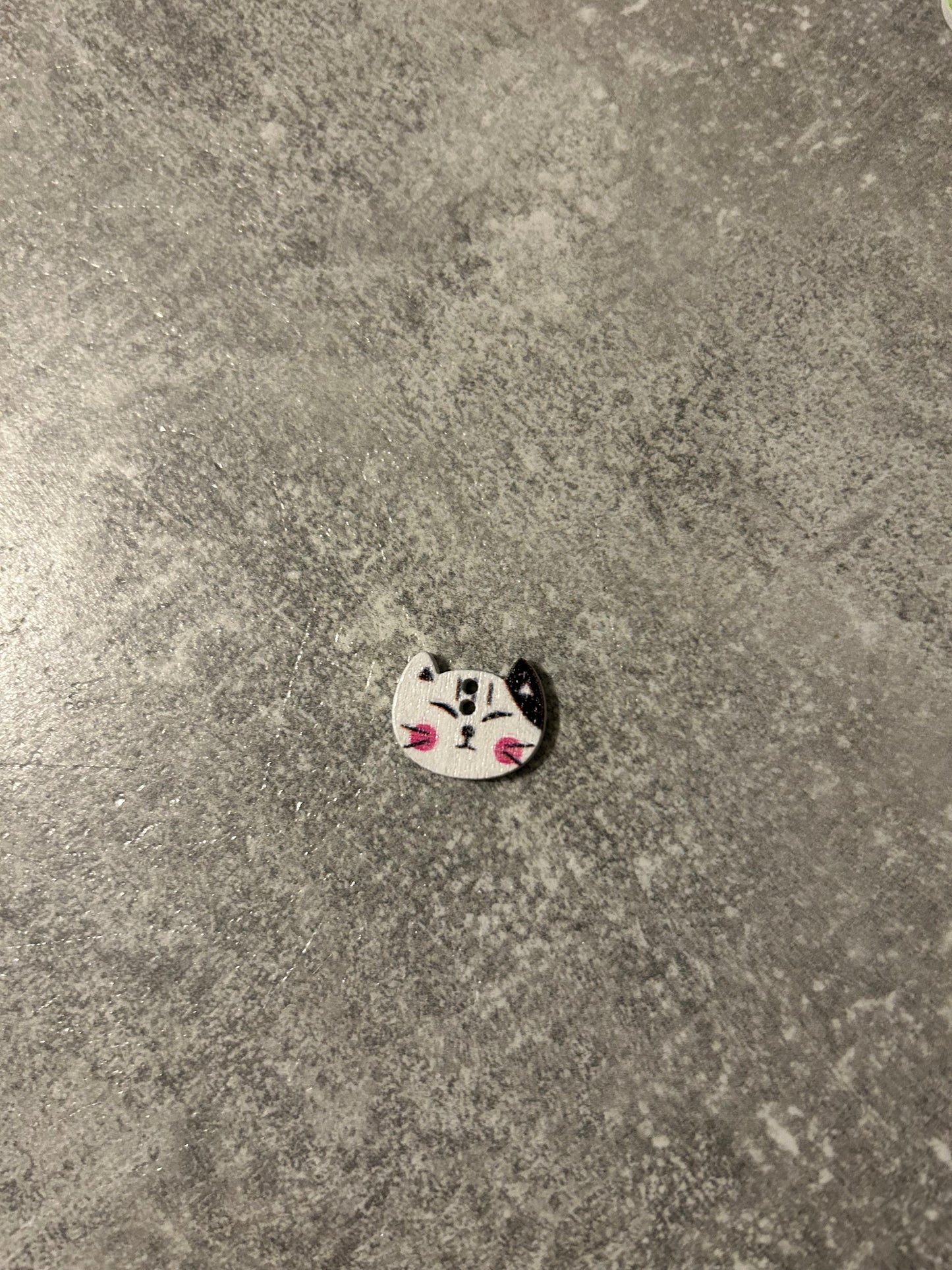 Wooden Cat needle minder