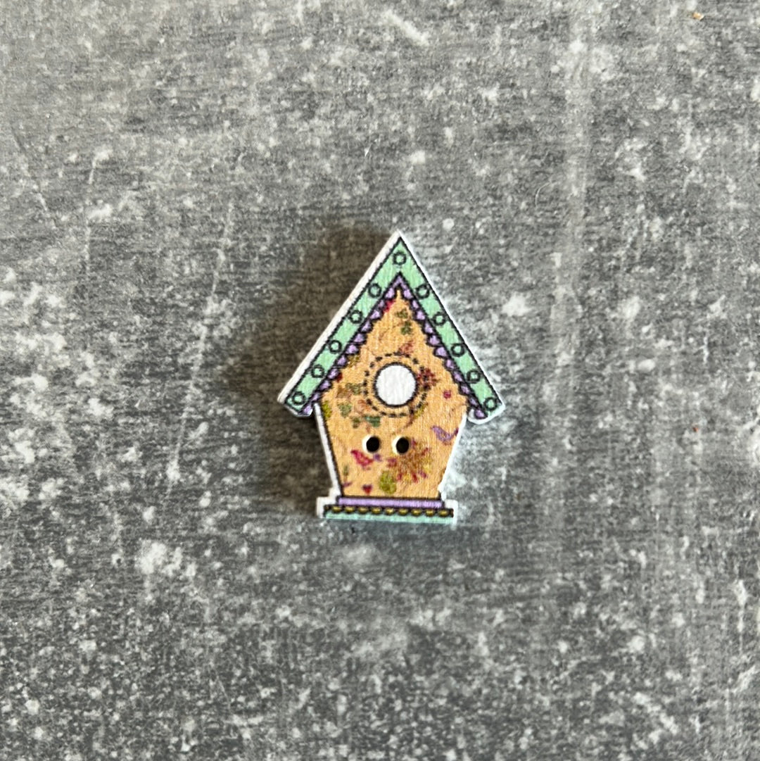 Wooden Birdhouse needle minder