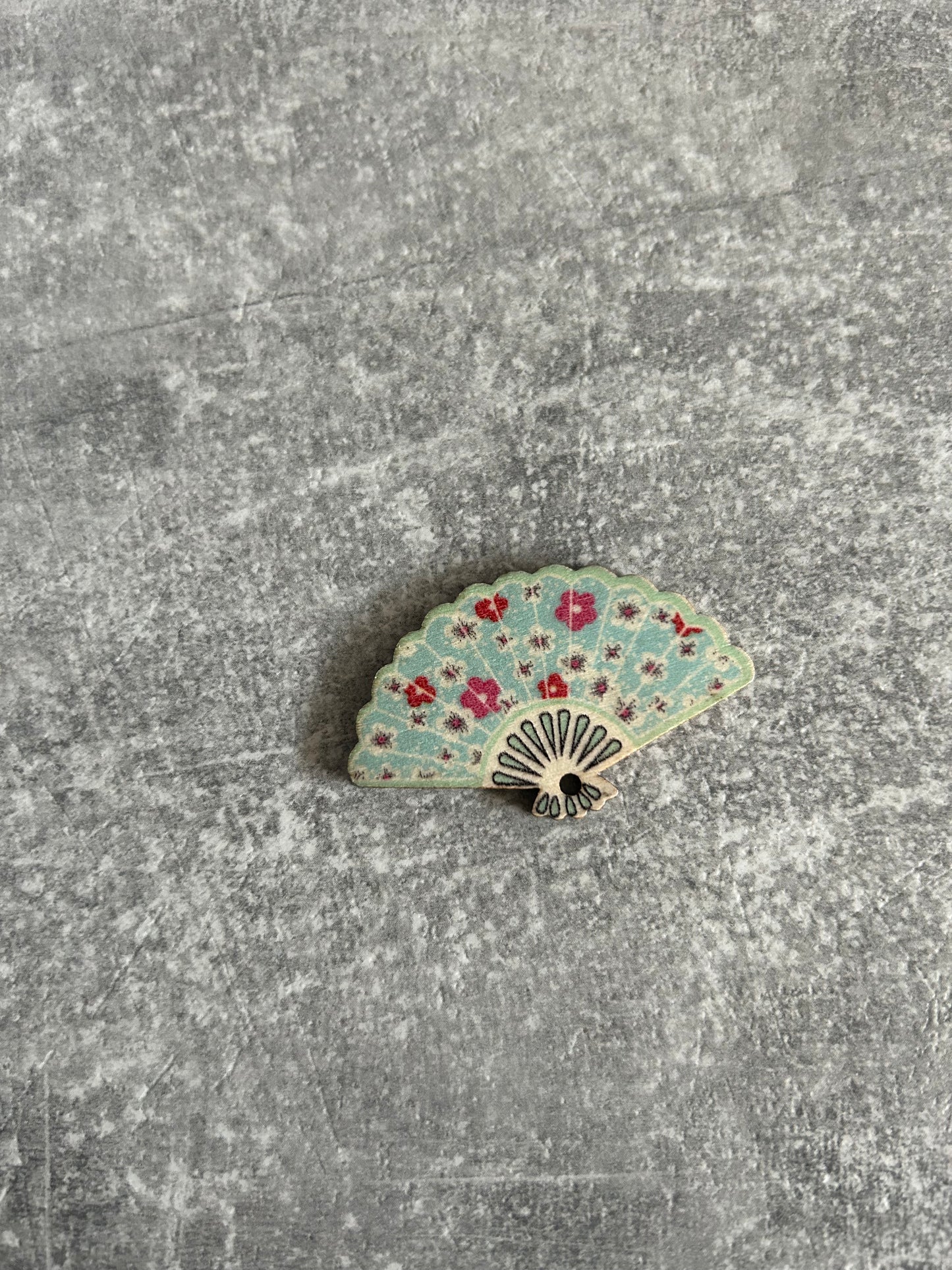 Wooden Fan needle minder