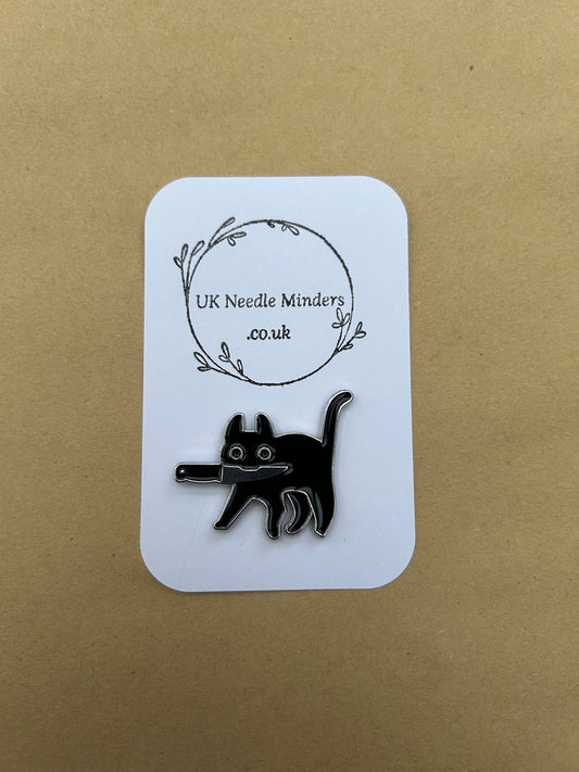 Stabby Kitty enamel needle minder