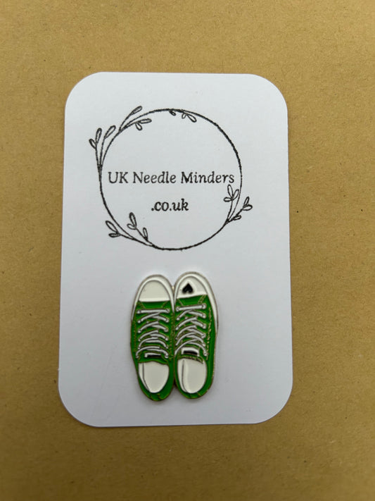 Converse Love enamel needle minder