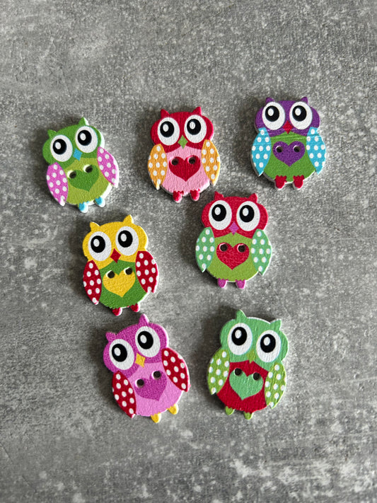 Wooden Owl needle minder