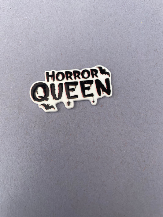 Horror Queen needle minder