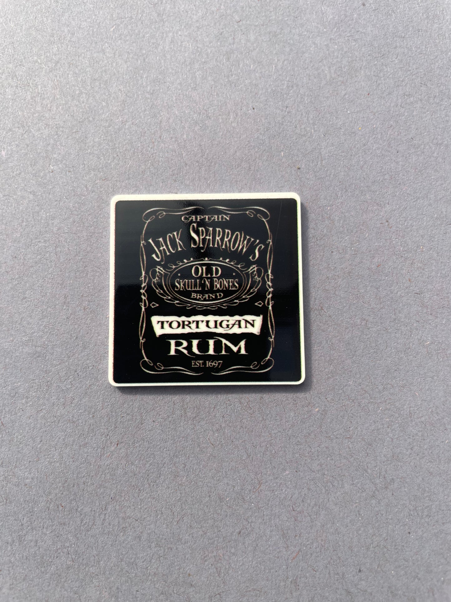 Jack Sparrow’s Rum needle minder